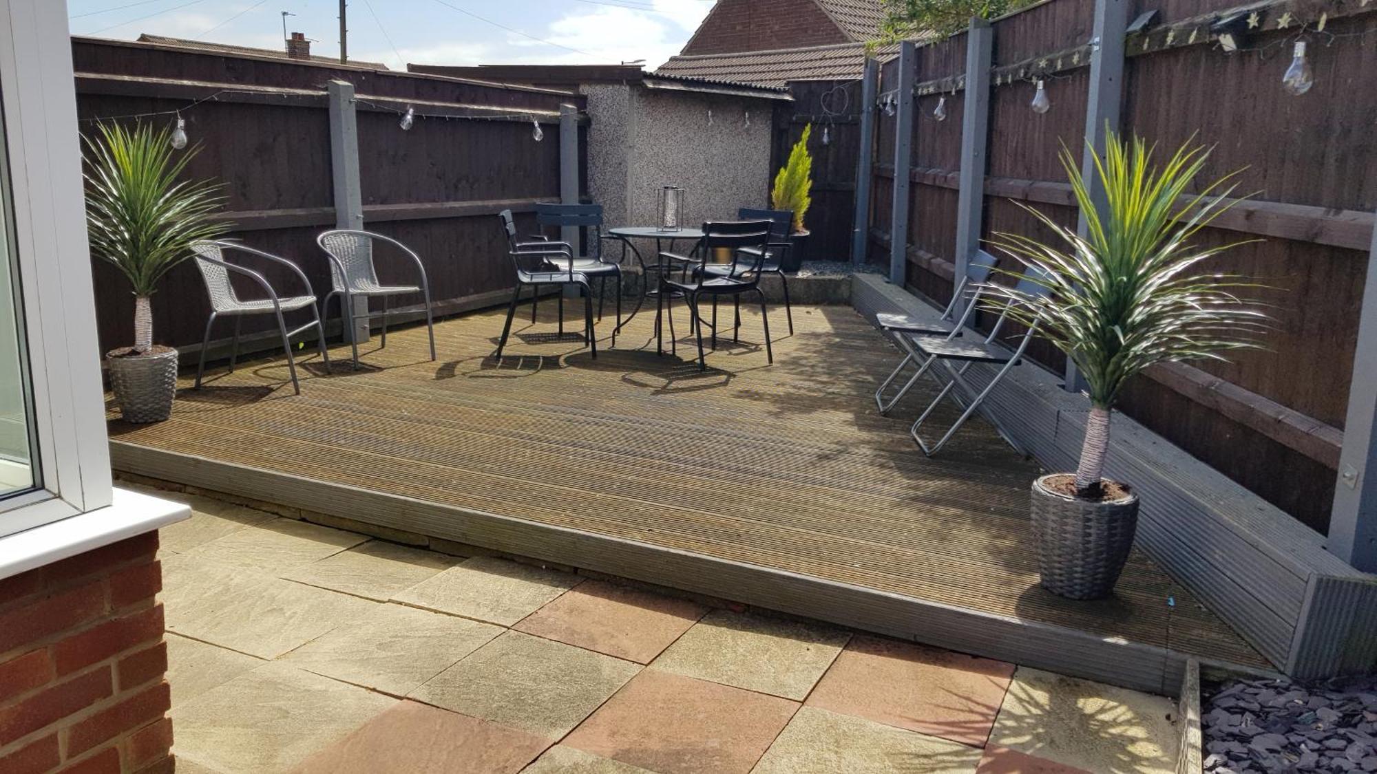 Comfortable Family In * Immingham